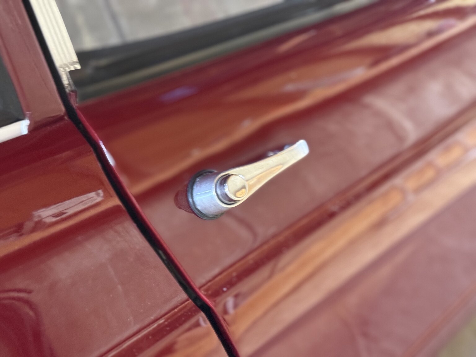 Exterior image of 1967 Citroën Ami 6 Weekend
