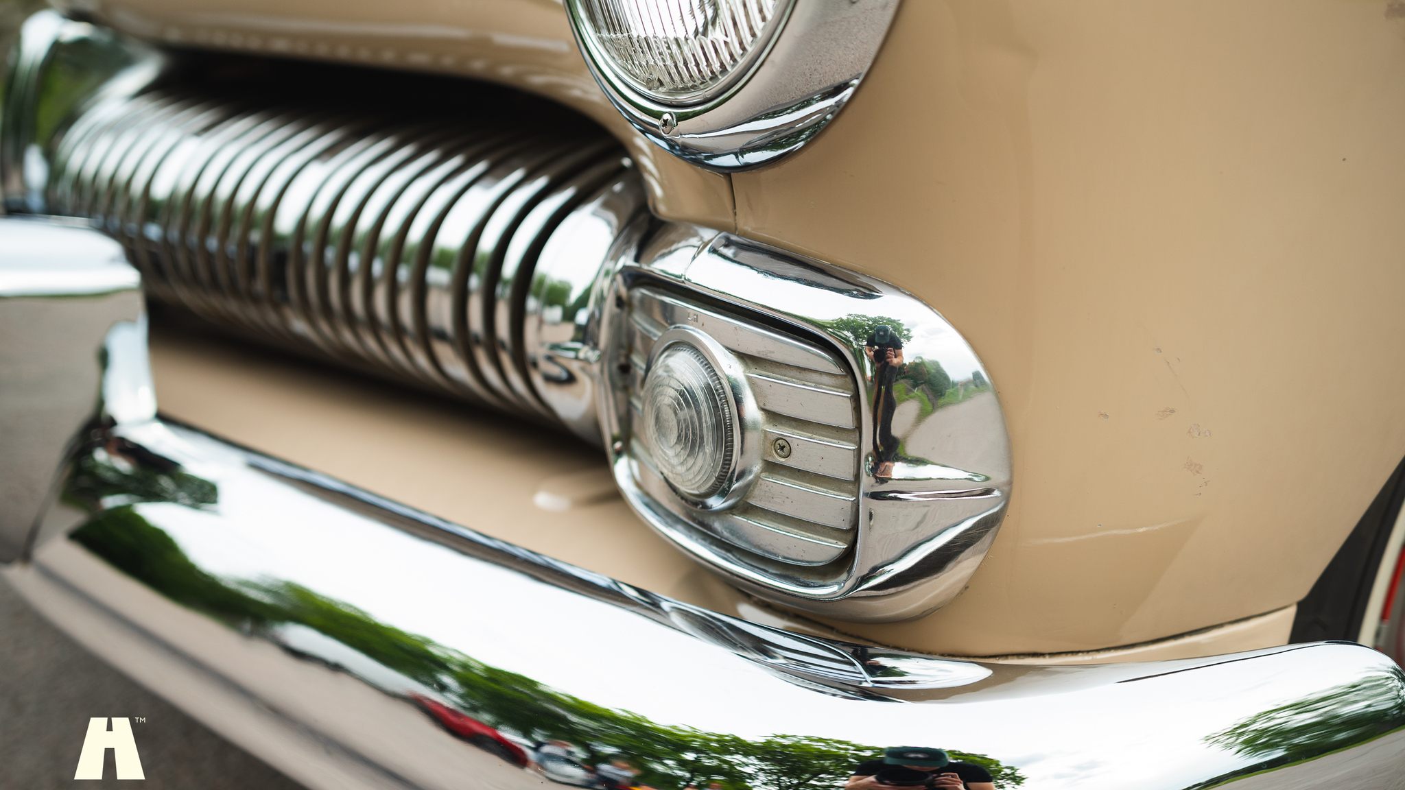 Exterior image of 1950 Mercury Eight Sport Sedan
