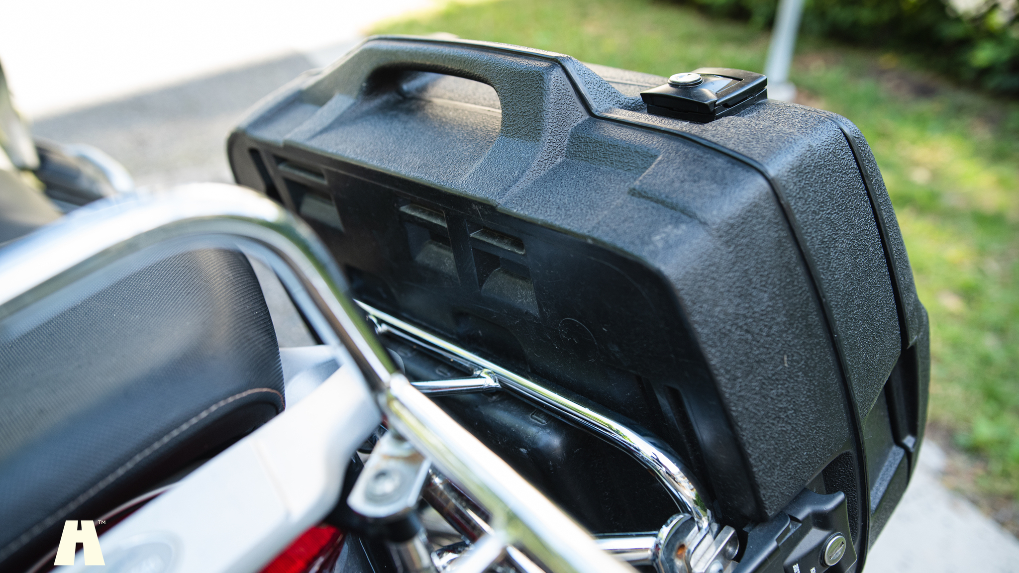 Exteriörbild på 2005 Moto Guzzi Breva 750i
