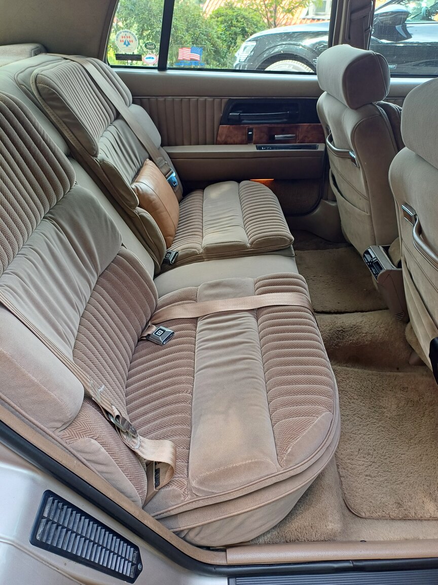 Innenraumfoto von 1992 Buick Park Avenue