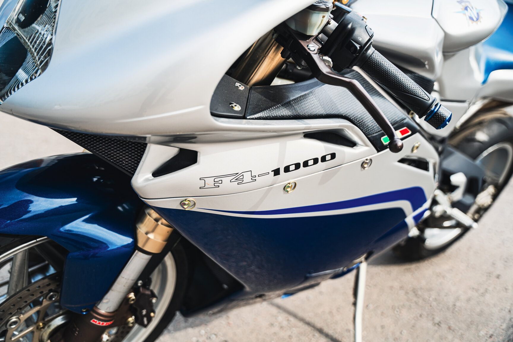 Exteriörbild på 2004 MV Agusta F4 1000S