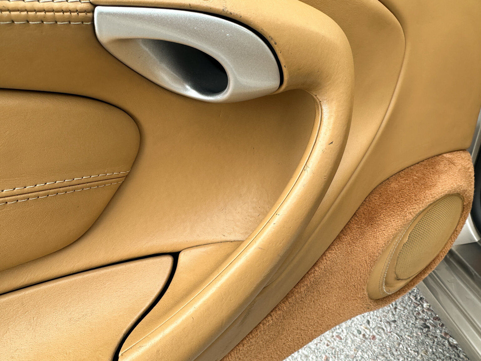 Interior image of 2004 Porsche 911 Carrera 4