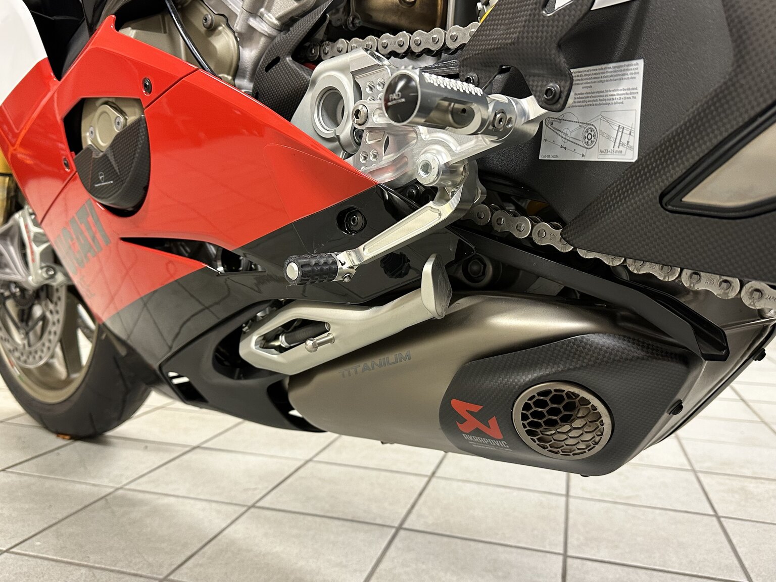 Aussenfoto 2020 Ducati Panigale V4 25° Anniversario (27)