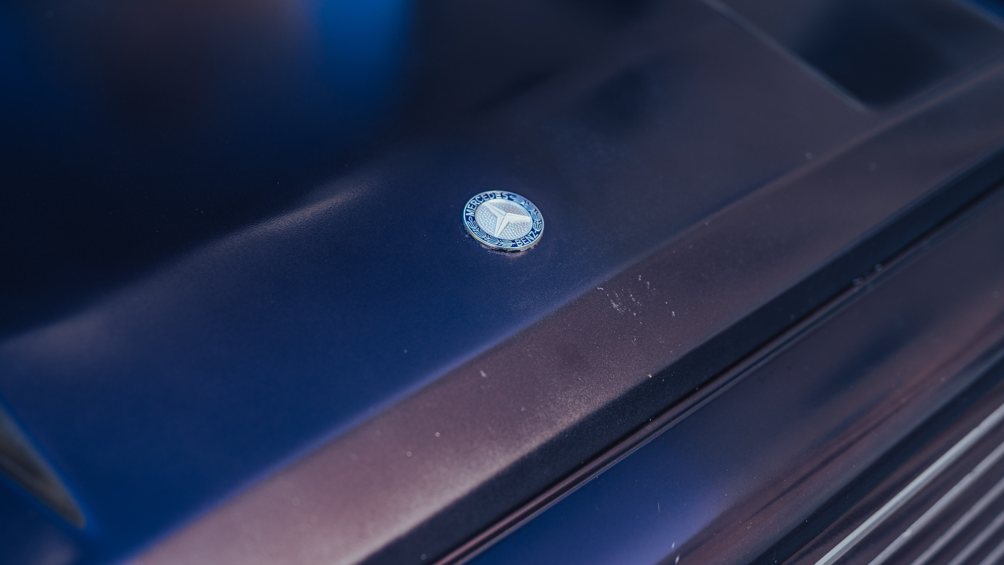 Exterior image of 2000 Mercedes G500 Classic Special Edition