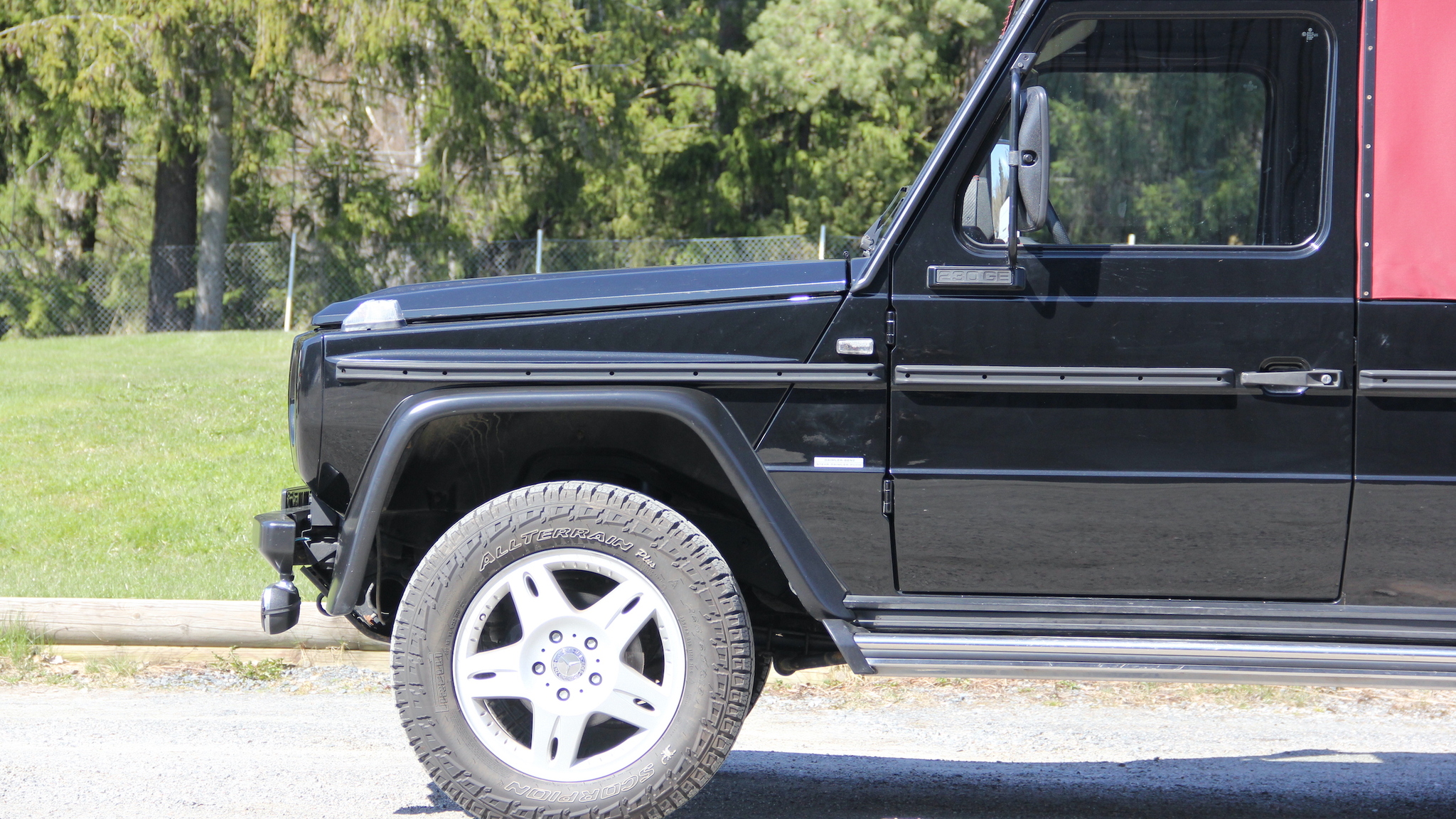 Exteriörbild på 1996 Mercedes G230 STEYR-PUCH Automat