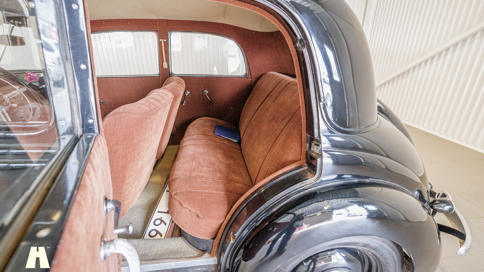 Interior image of 1950 Mercedes Benz 170 va (45)