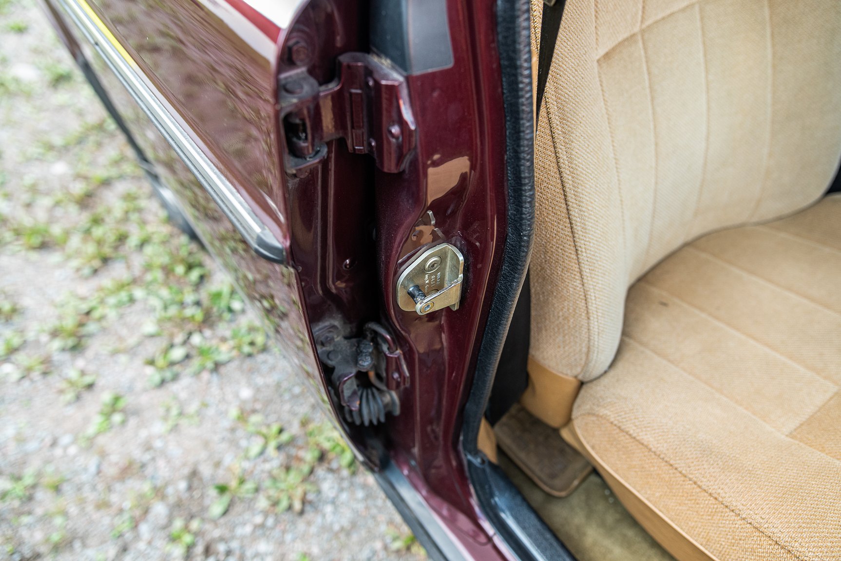 Innenraumfoto von 1993 Volvo 245 GL Classic "No Reserve Auction"