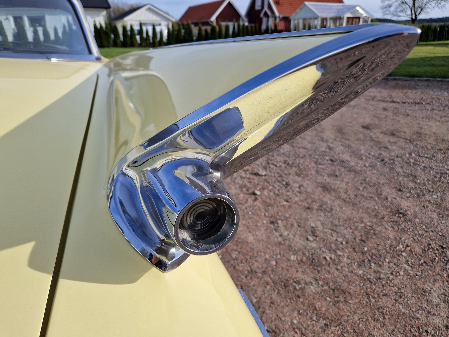 Exteriörbild på 1961 Chrysler Windsor Coupé