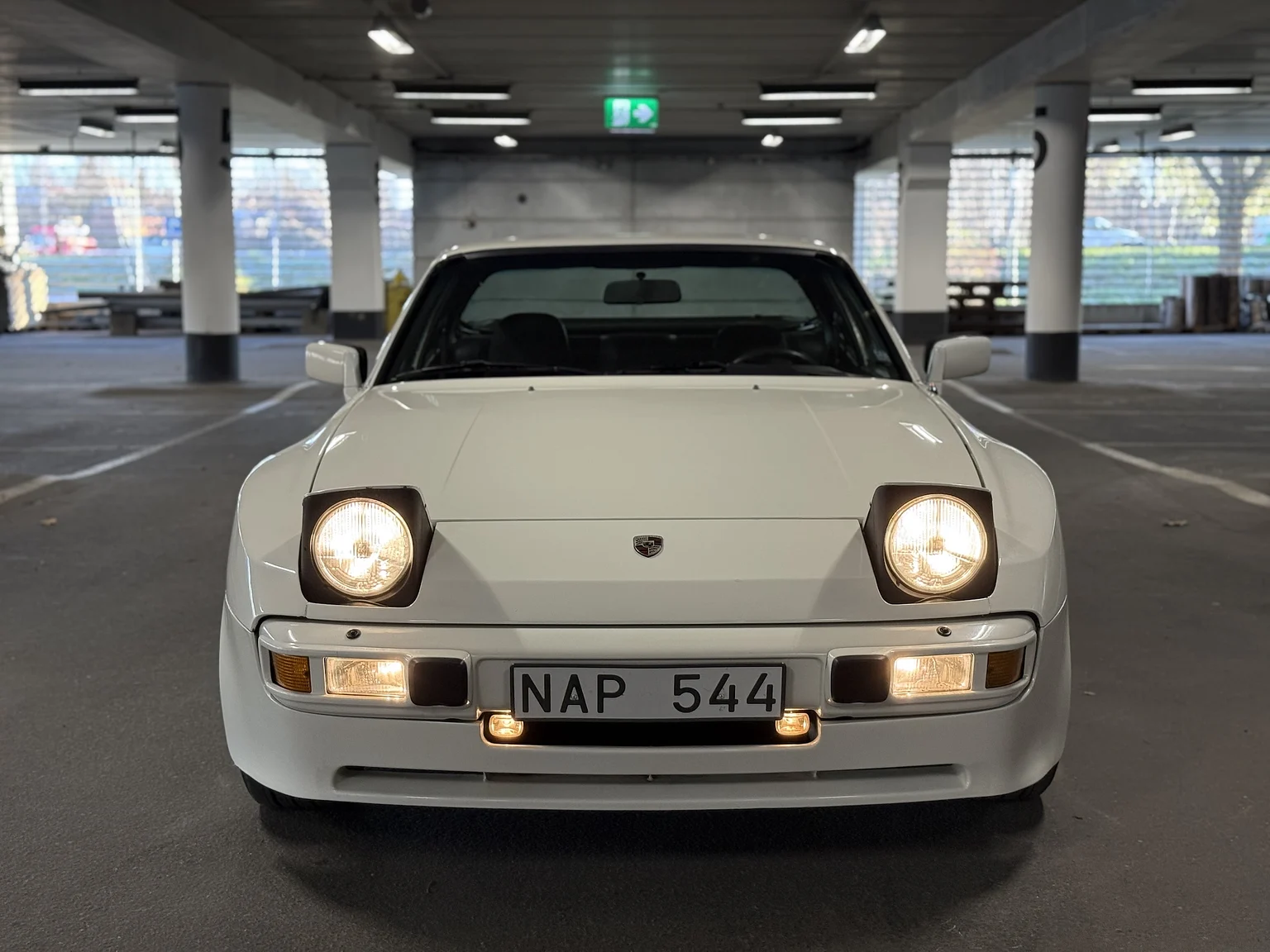 Aussenfoto 1984 PORSCHE 944 Targa (26)