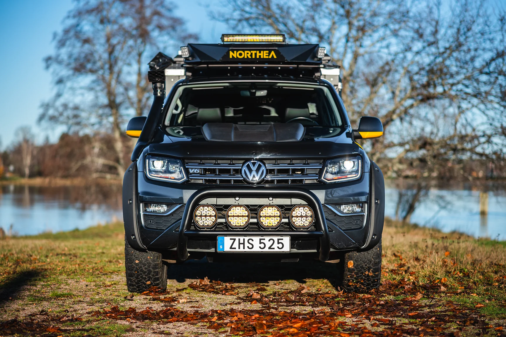 Exterior image of 2020 Northea Camper Expedition Volkswagen Amarok (8)