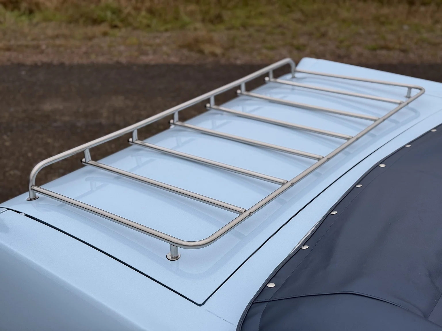 Exteriörbild på 1966 Ford Mustang Convertible 289 V8 (43)