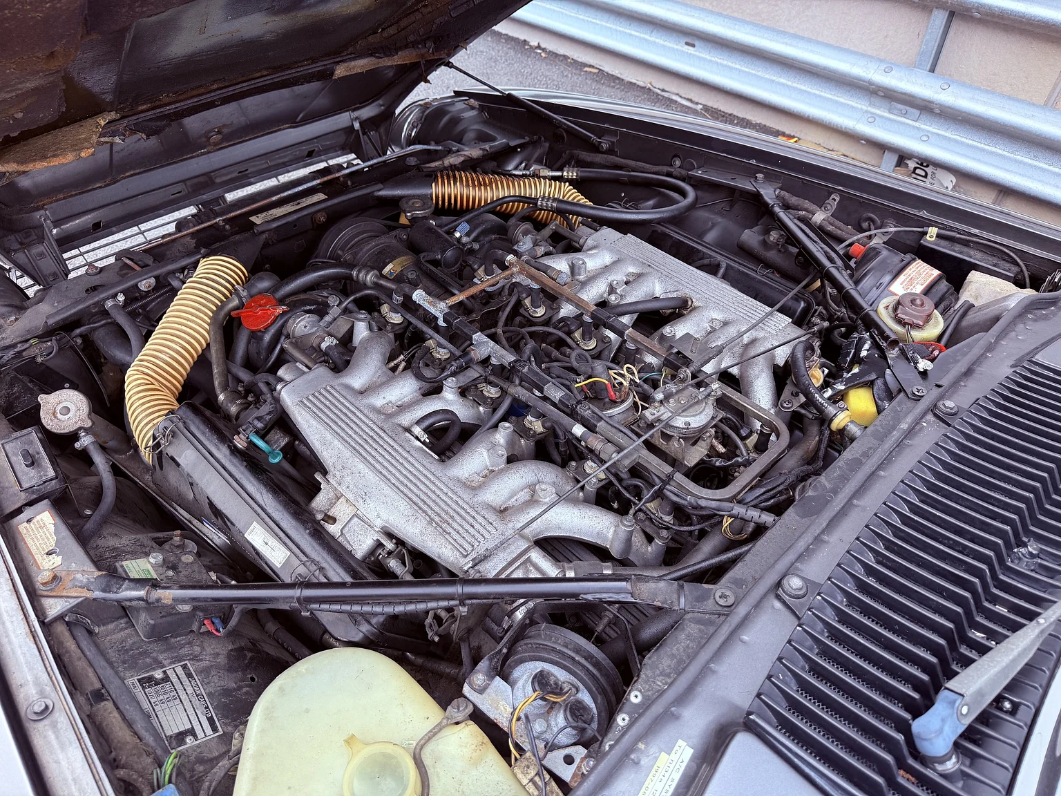 Image of 1985 Jaguar XJS HE mechanics (1)