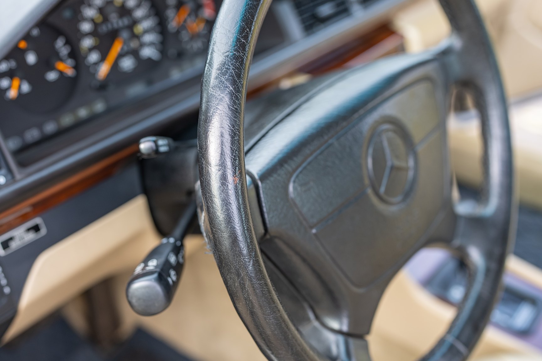 Interiörbild 1992 Mercedes-Benz 300 CE-24