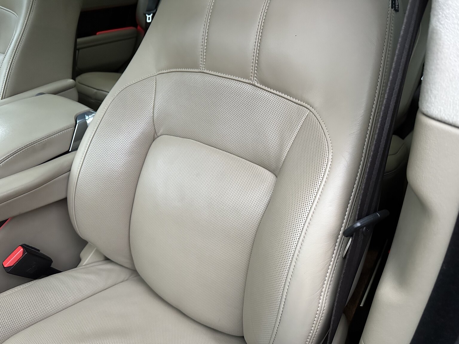 Interiörbild 2019 Range Rover Vouge Autobiography SDV8