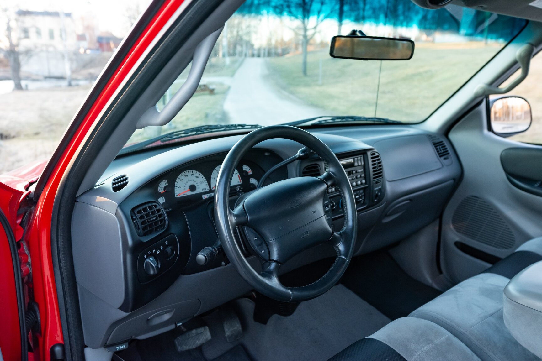 Interiörbild 2000 FORD F-150 SVT Lightning