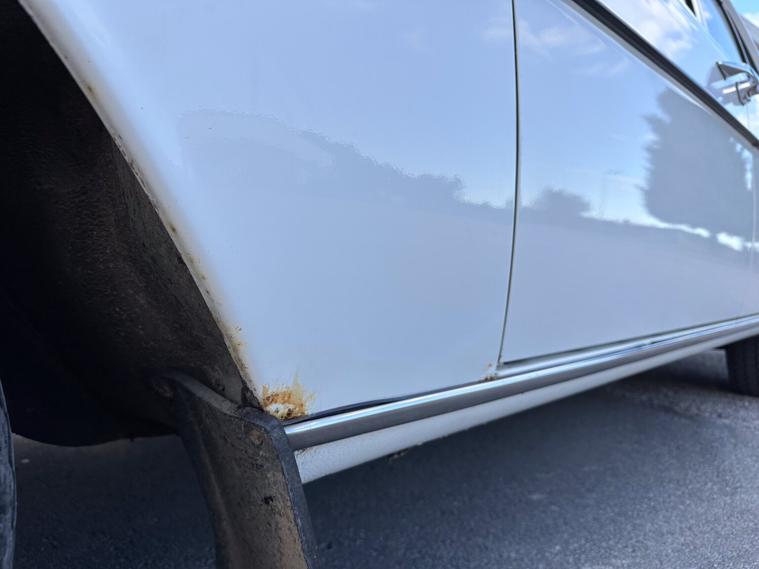 Exteriörbild på 1975 Mercedes Benz 200