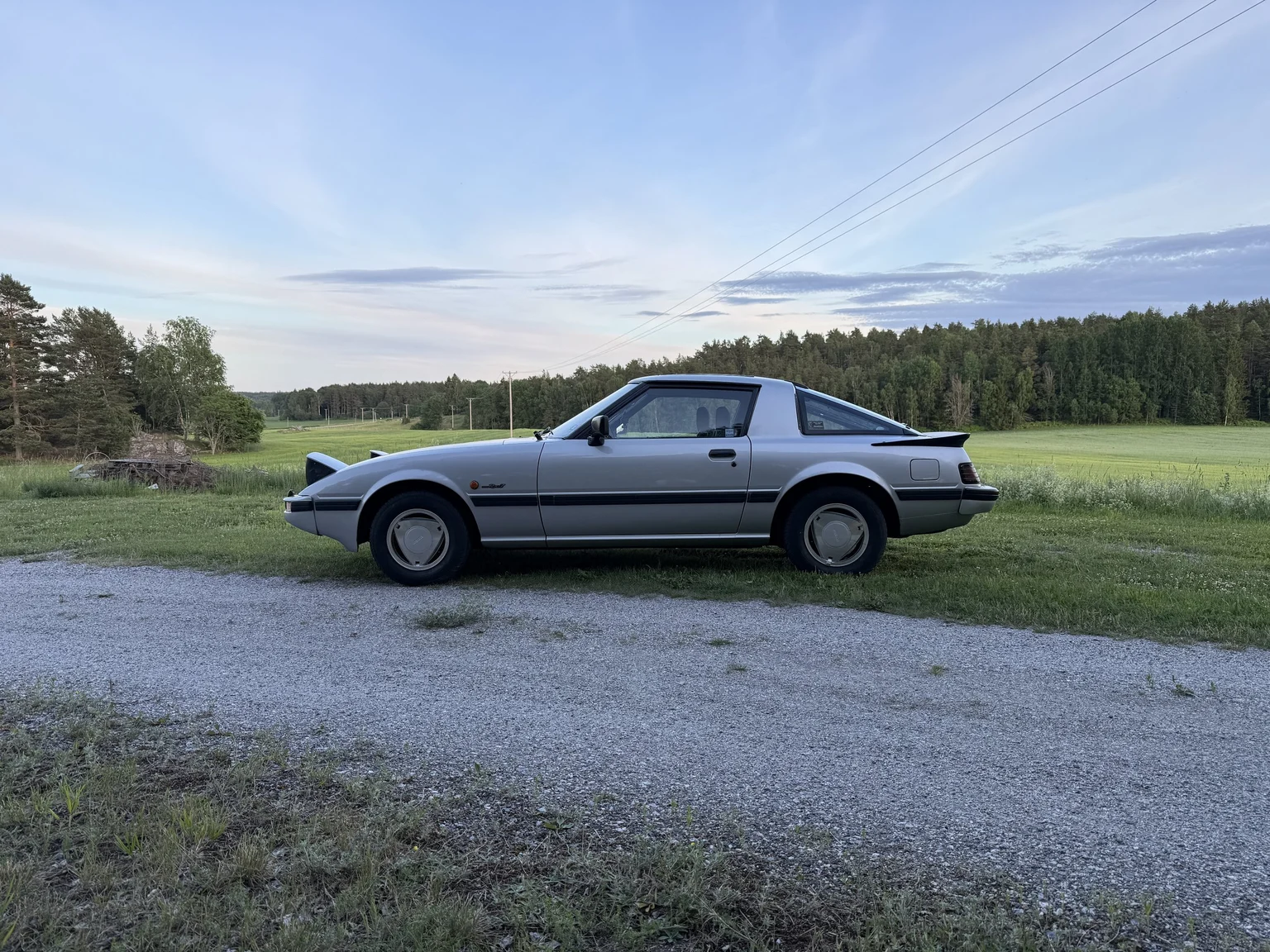 Exteriörbild på 1983 Mazda RX-7 (9)