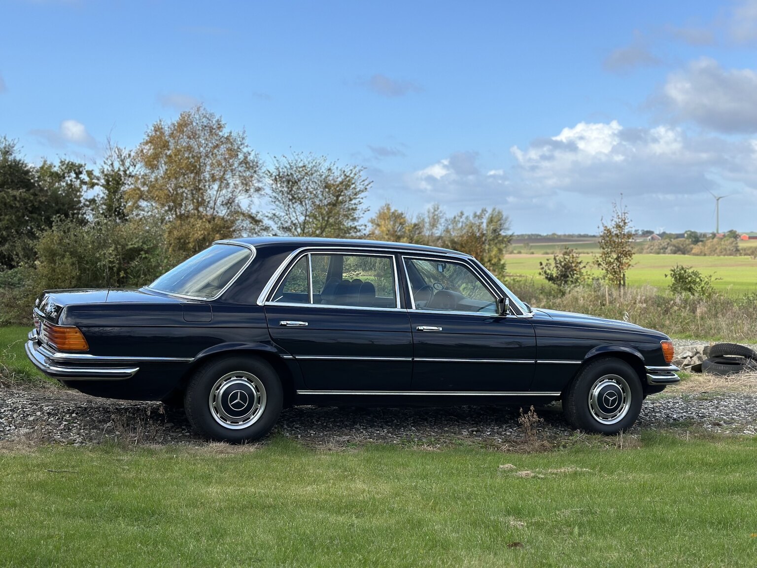 Exterior image of 1975 Mercedes-Benz 450 SEL 6.9 Bepansrad 