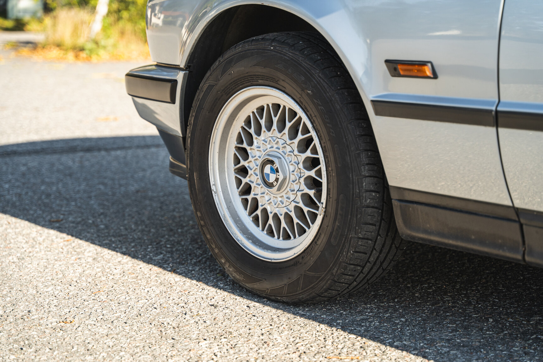 Exteriörbild på 1994 BMW 520i E34