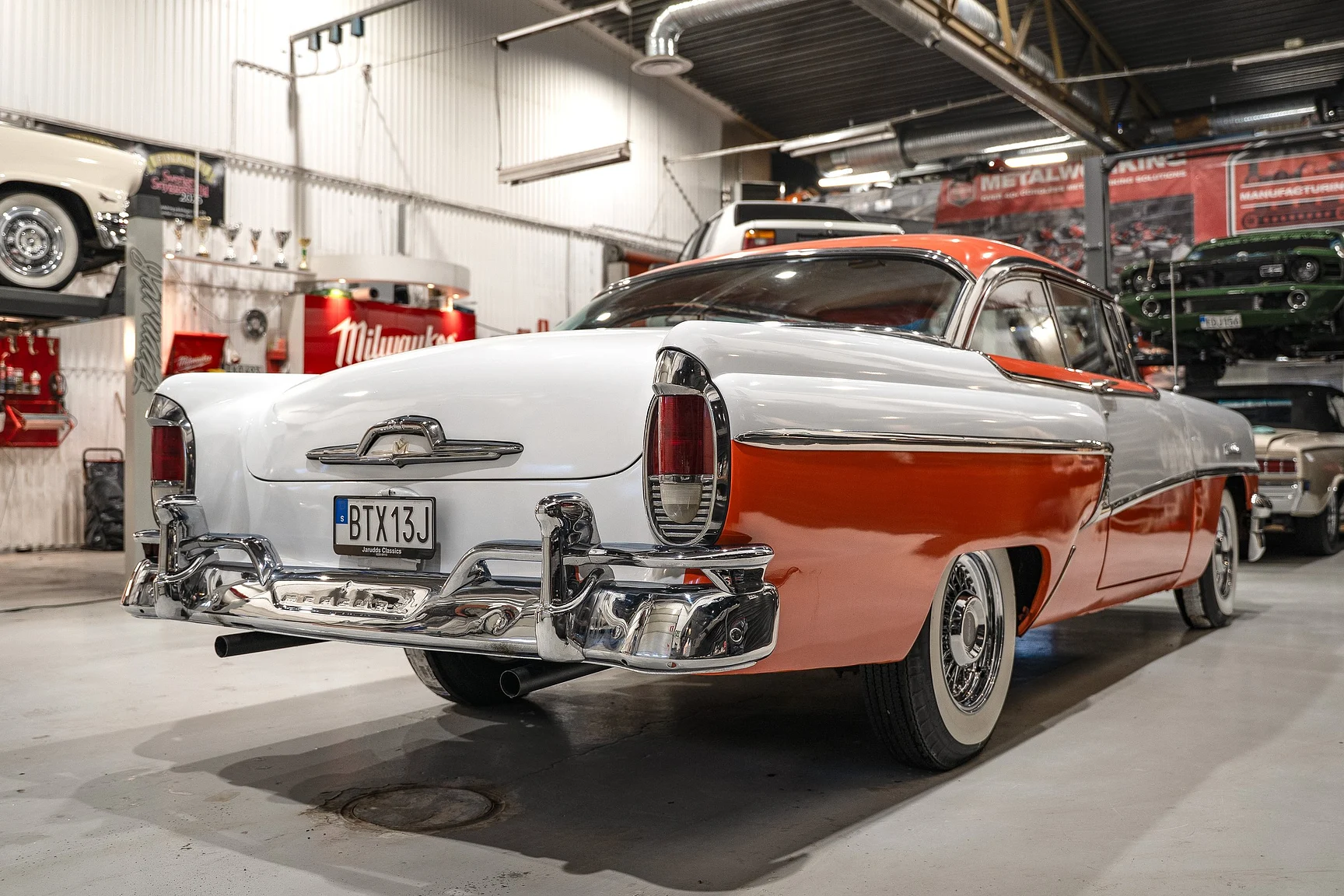 Exteriörbild på 1956 Mercury Montclair Sport Sedan (12)