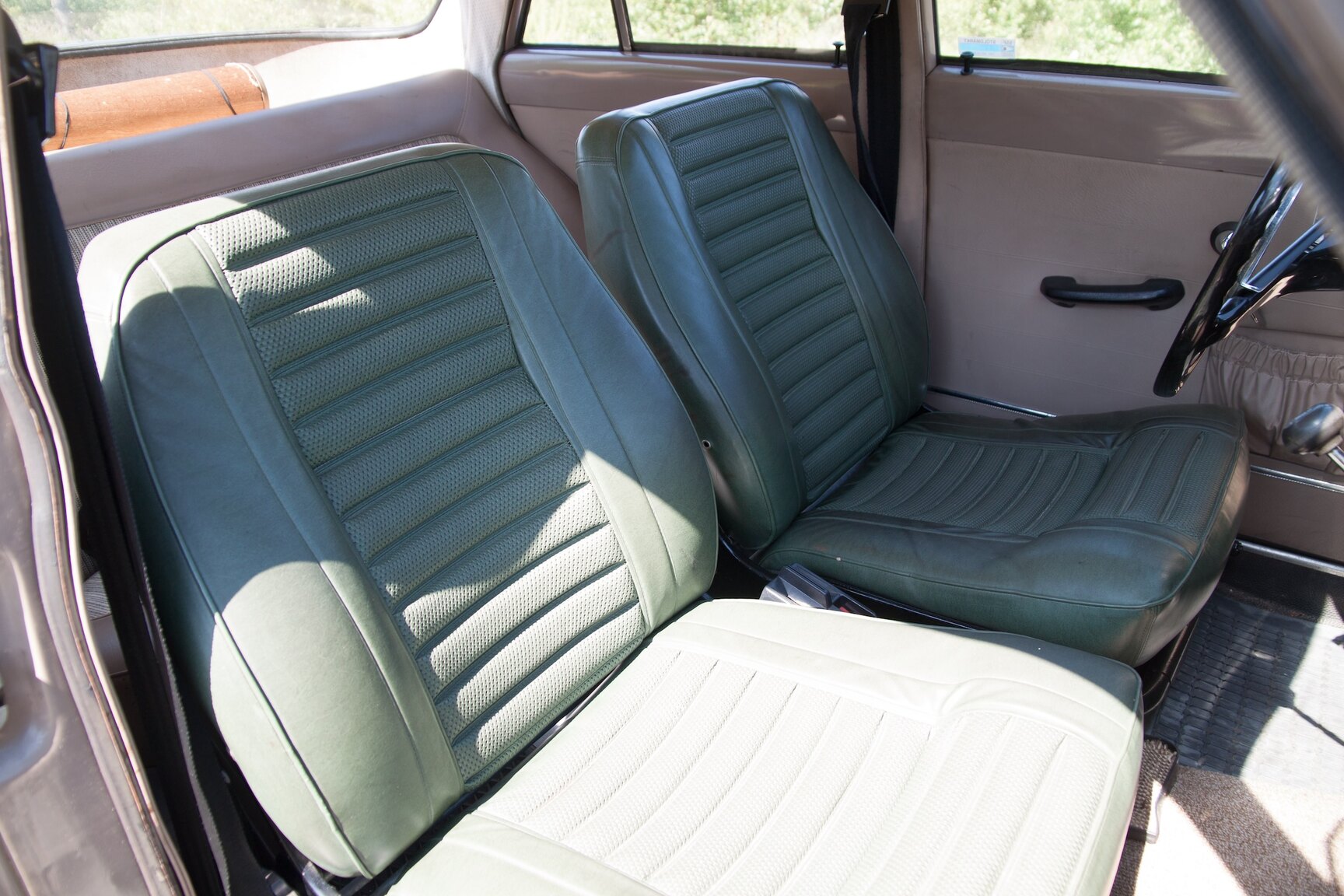 Interior image of 1962 Volvo Amazon (7)