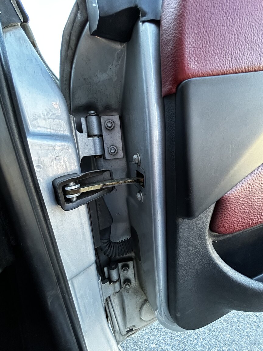 Interior image of 1999 BMW Z3 2.8i (27)