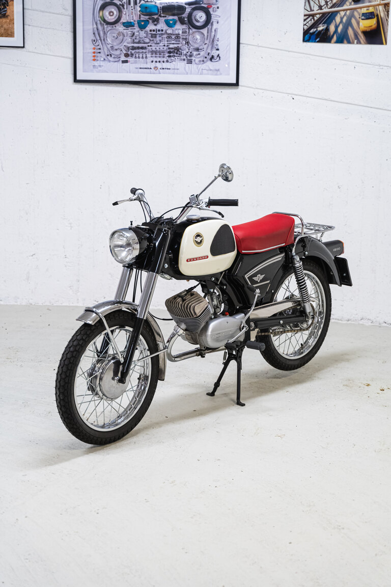 Exteriörbild på 1968 Zundapp KS100