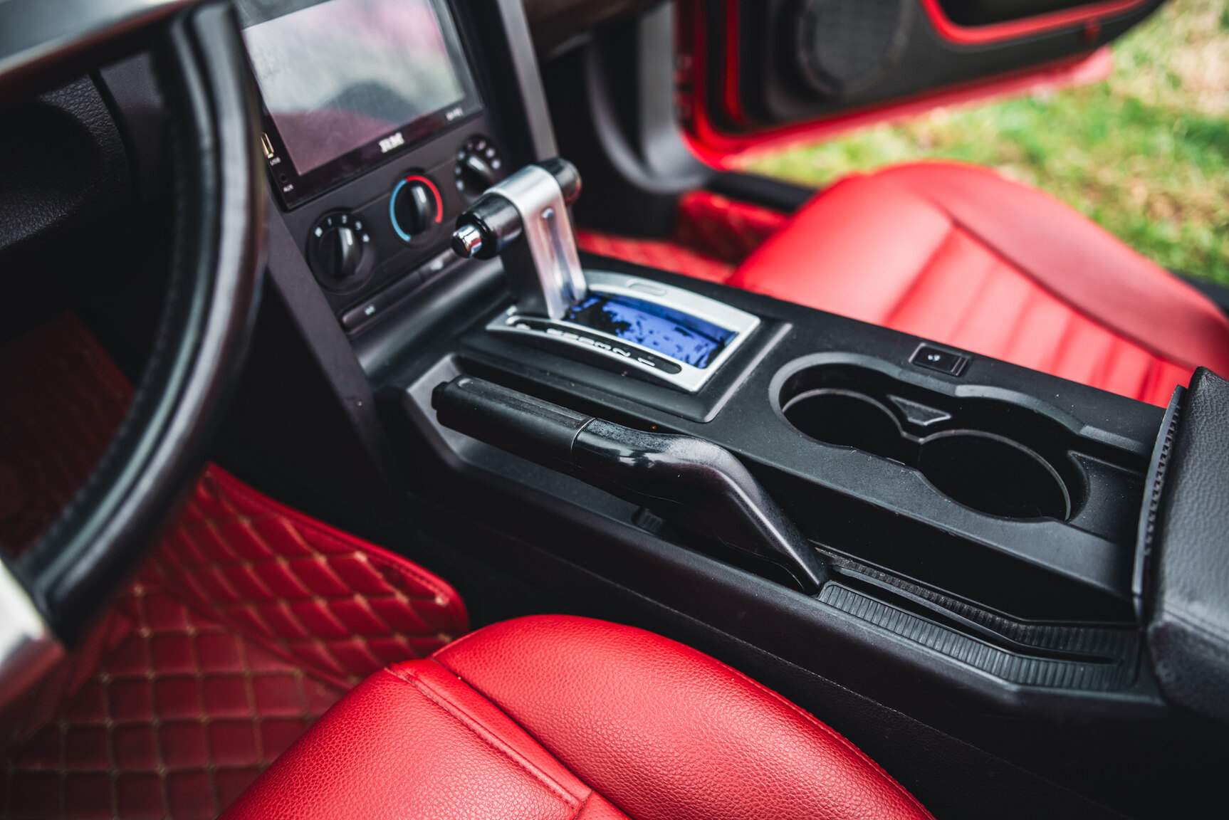 Interior image of 2009 Ford Mustang V8 GT Convertible