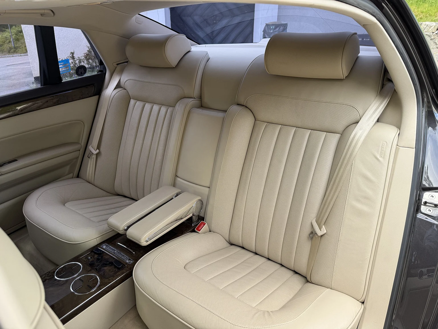 Interiörbild 2009 Volkswagen Phaeton W12 LWB Executive (25)