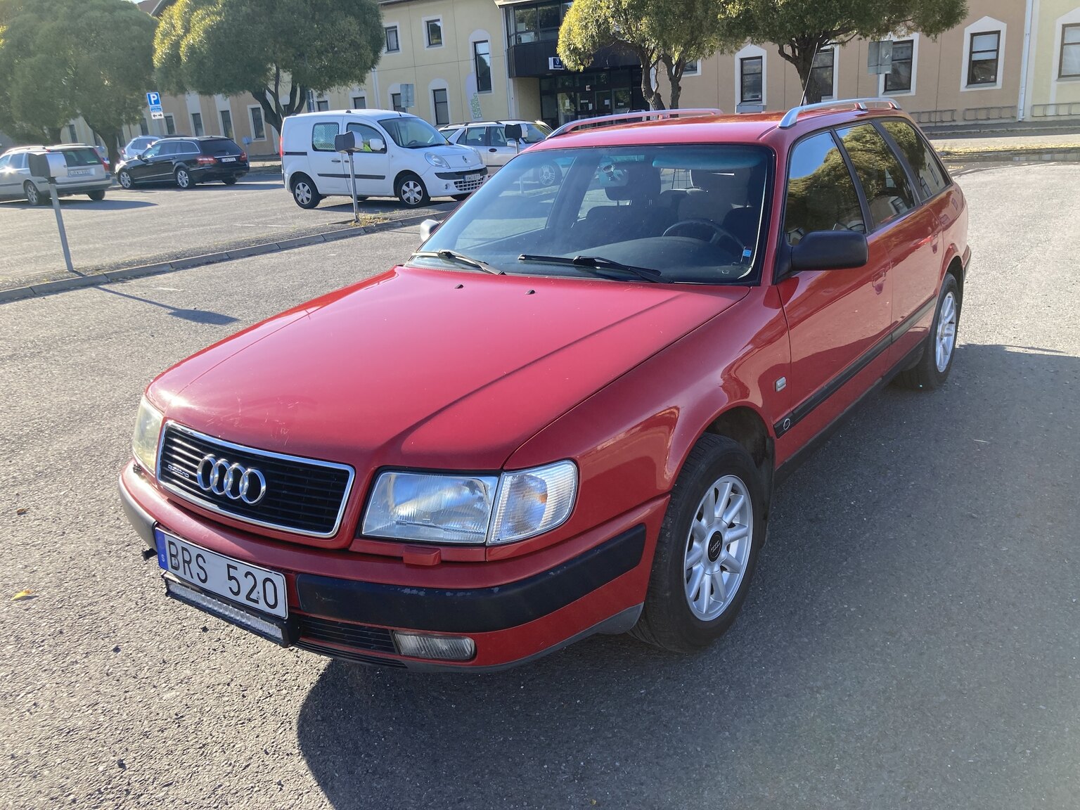 Exterior image of 1992 Audi 100 Avant 2.3E Quattro