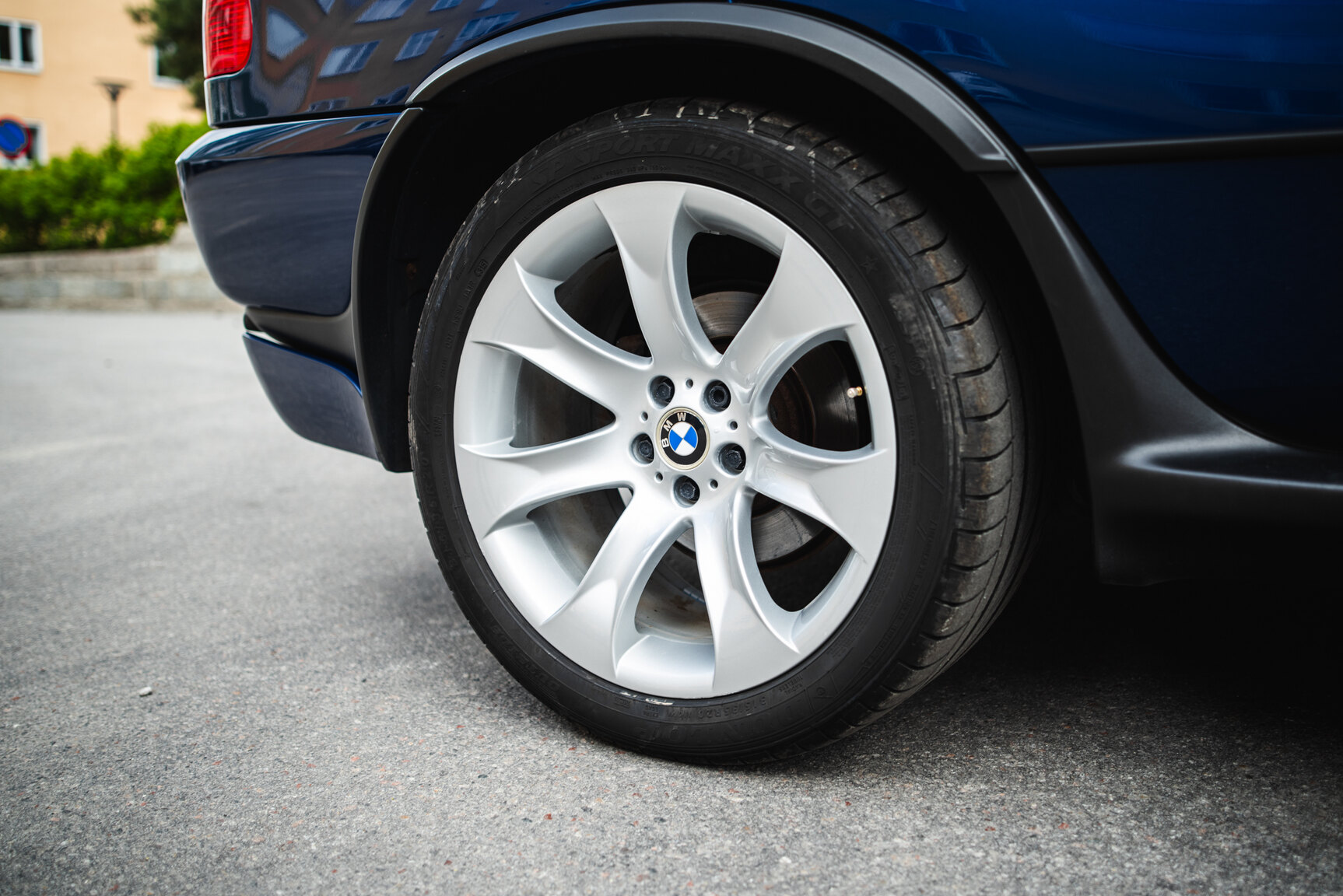 Exterior image of 2005 BMW X5 4.8iS E53 LCI