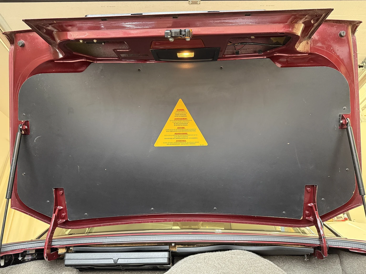 Innenraumfoto von 1991 Jaguar XJ40 Sovereign (101)