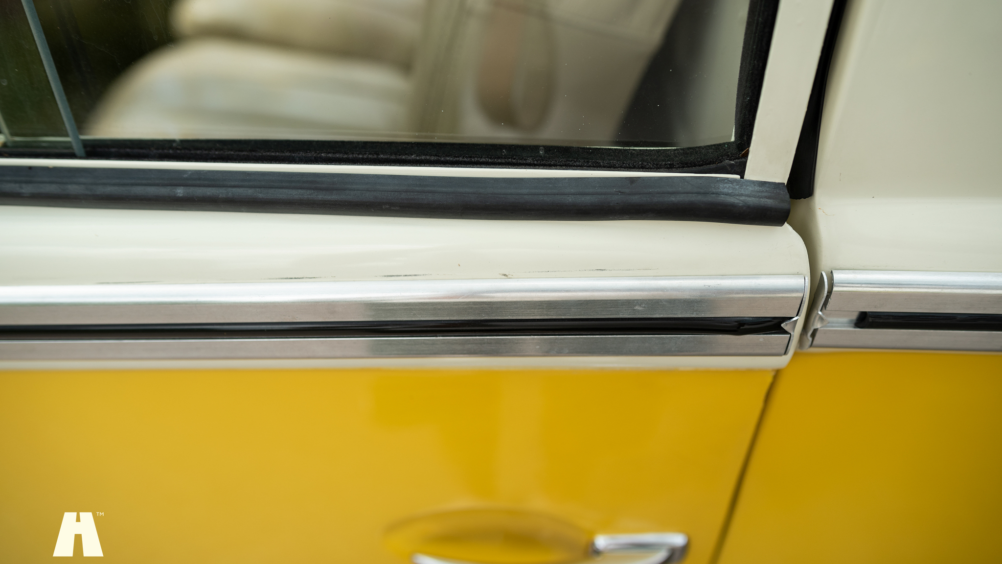 Exteriörbild på 1974 Volkswagen T1 Split Window  