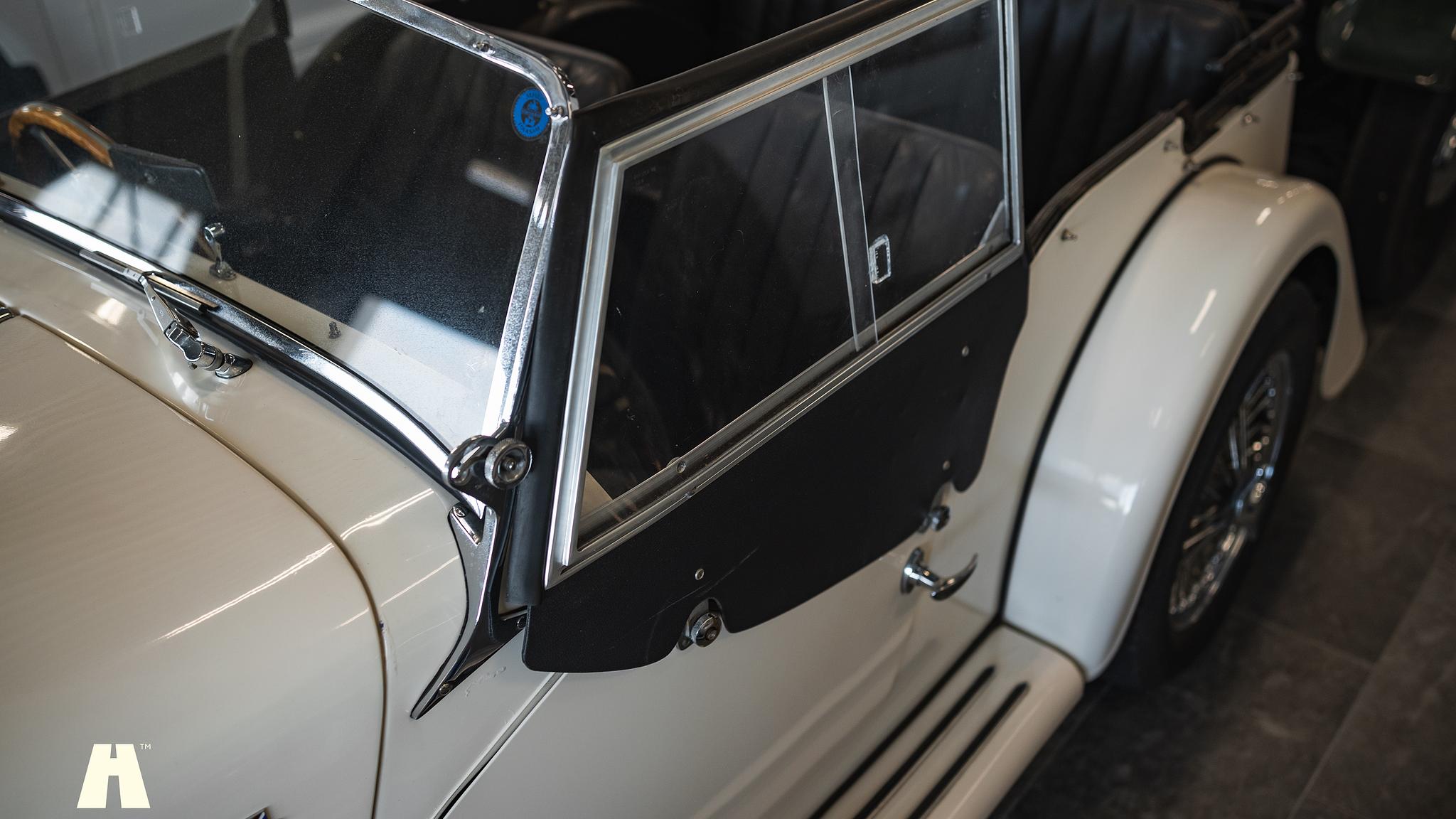 Exteriörbild på 1954 Morgan Plus 4 