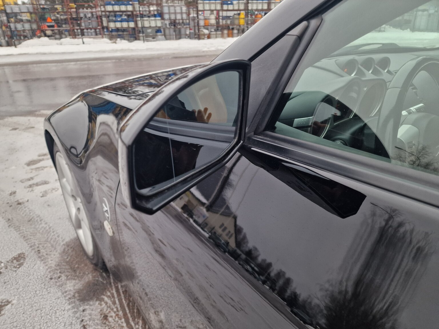 Exteriörbild på 2004 Nissan 350Z