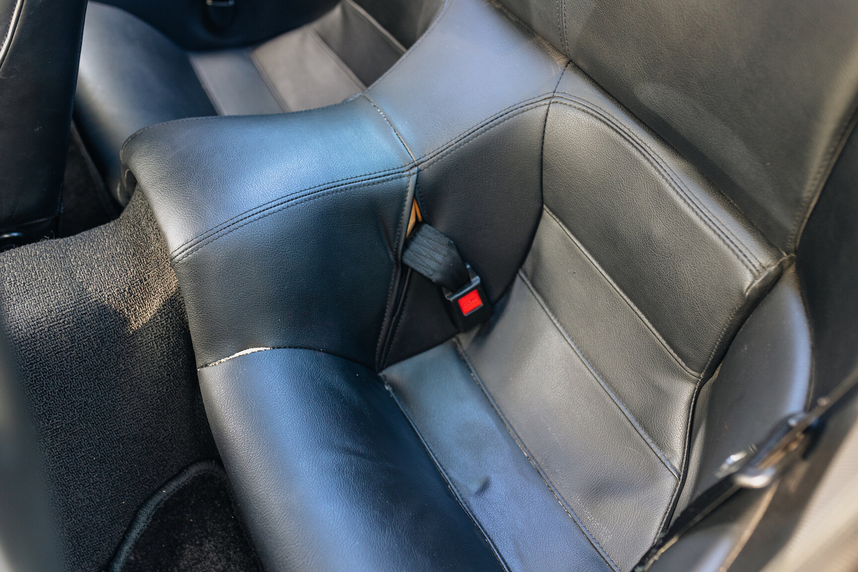 Interiörbild 1994 Mazda RX7 (8)