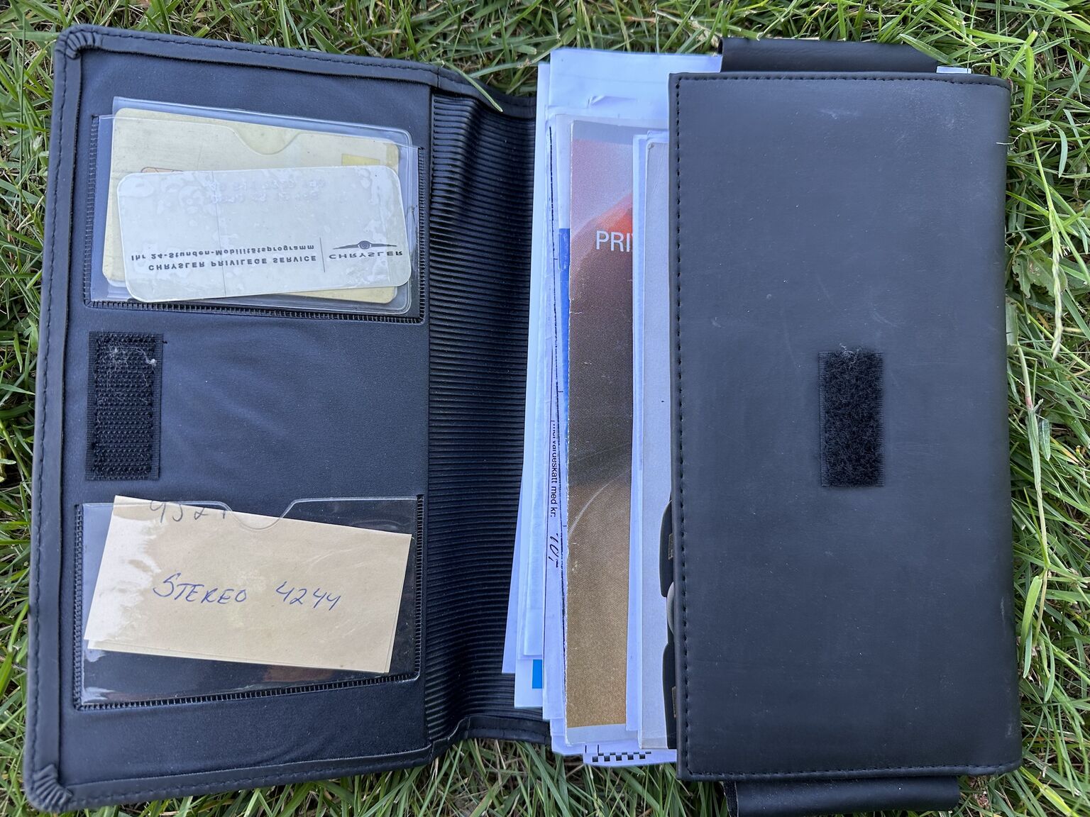 Documentation for 2004 Dodge Viper SRT-10 (2)