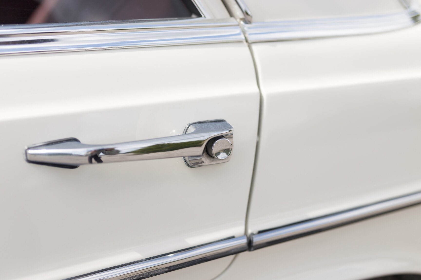 Exteriörbild på 1966  Mercedes-Benz 250 