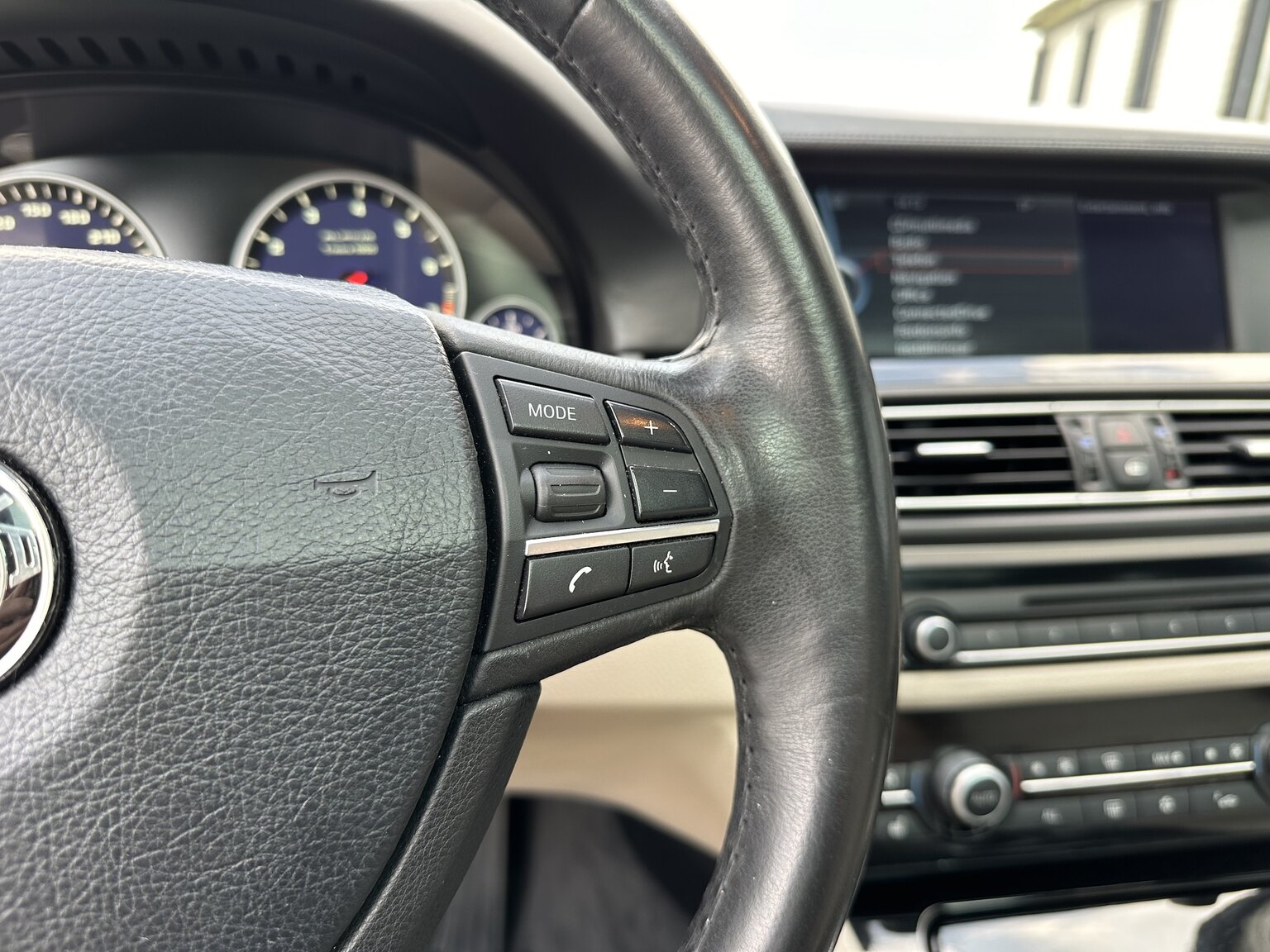 Interiörbild 2011 ALPINA B5 Bi-Turbo Touring Switch-Tronic