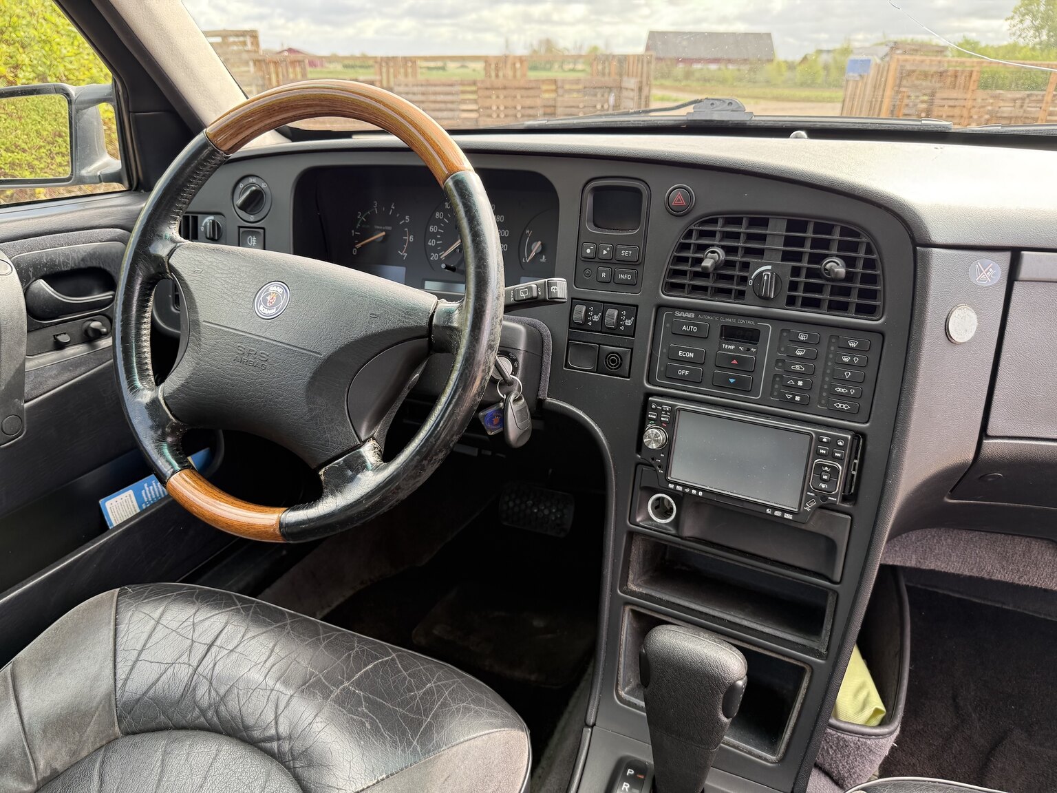 Interior image of 1997 Saab 9000 2.3 CS Turbo A50