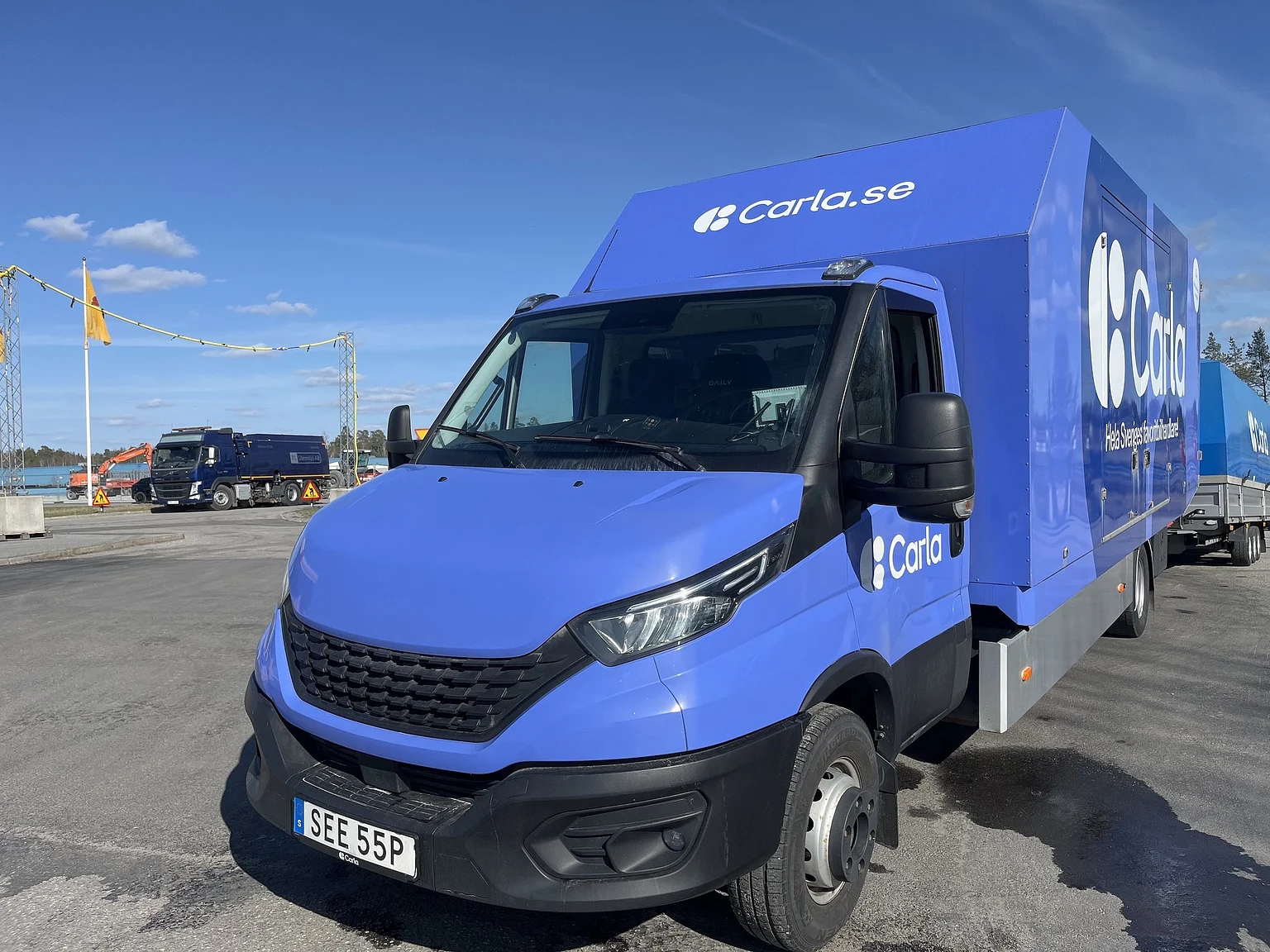 Exteriörbild på 2022 Iveco Daily 70-180 chassis Biltransport (6)