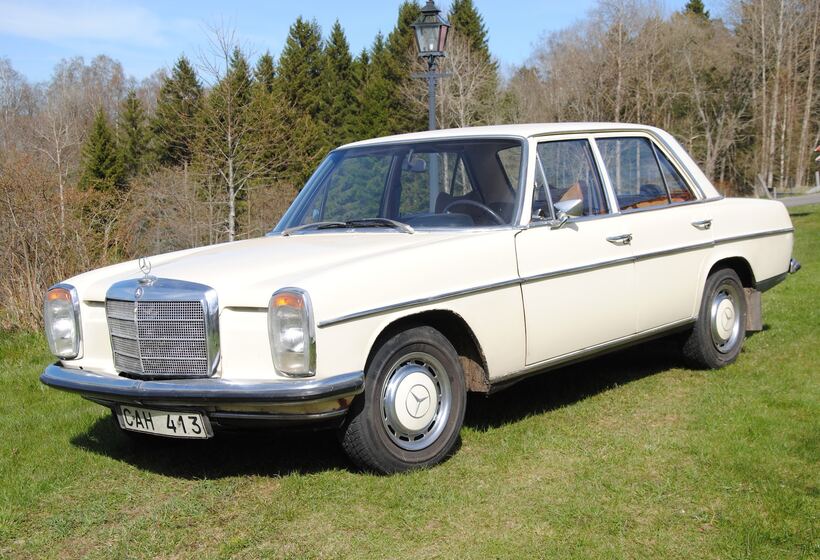 1971 Mercedes-Benz 220D CAH413