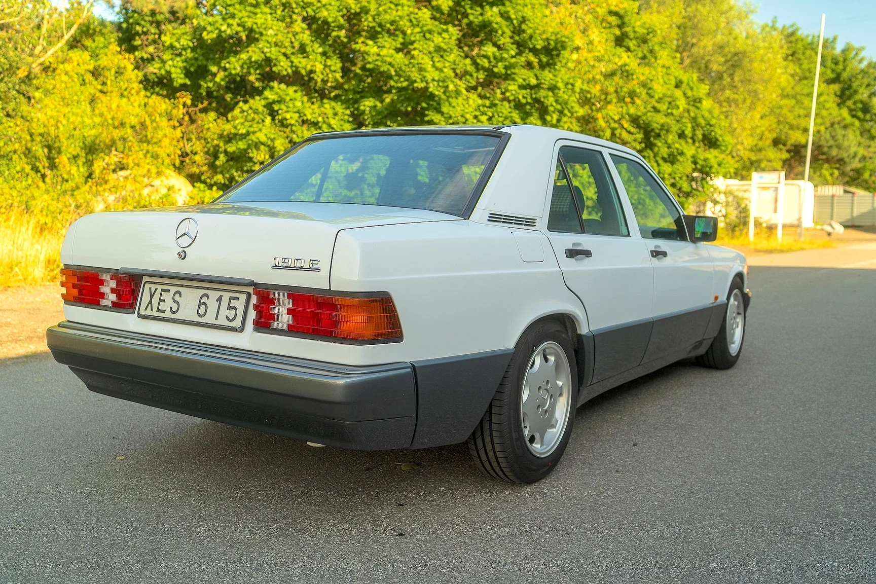 Aussenfoto 1992 Mercedes-Benz 190 E 1.8 - NO RESERVE (8)