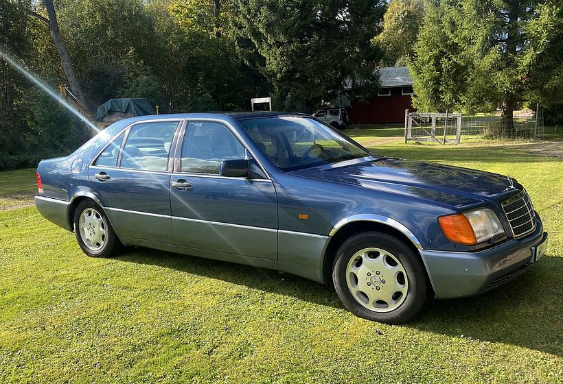 1992 Mercedes-Benz 600 SEL JPY820