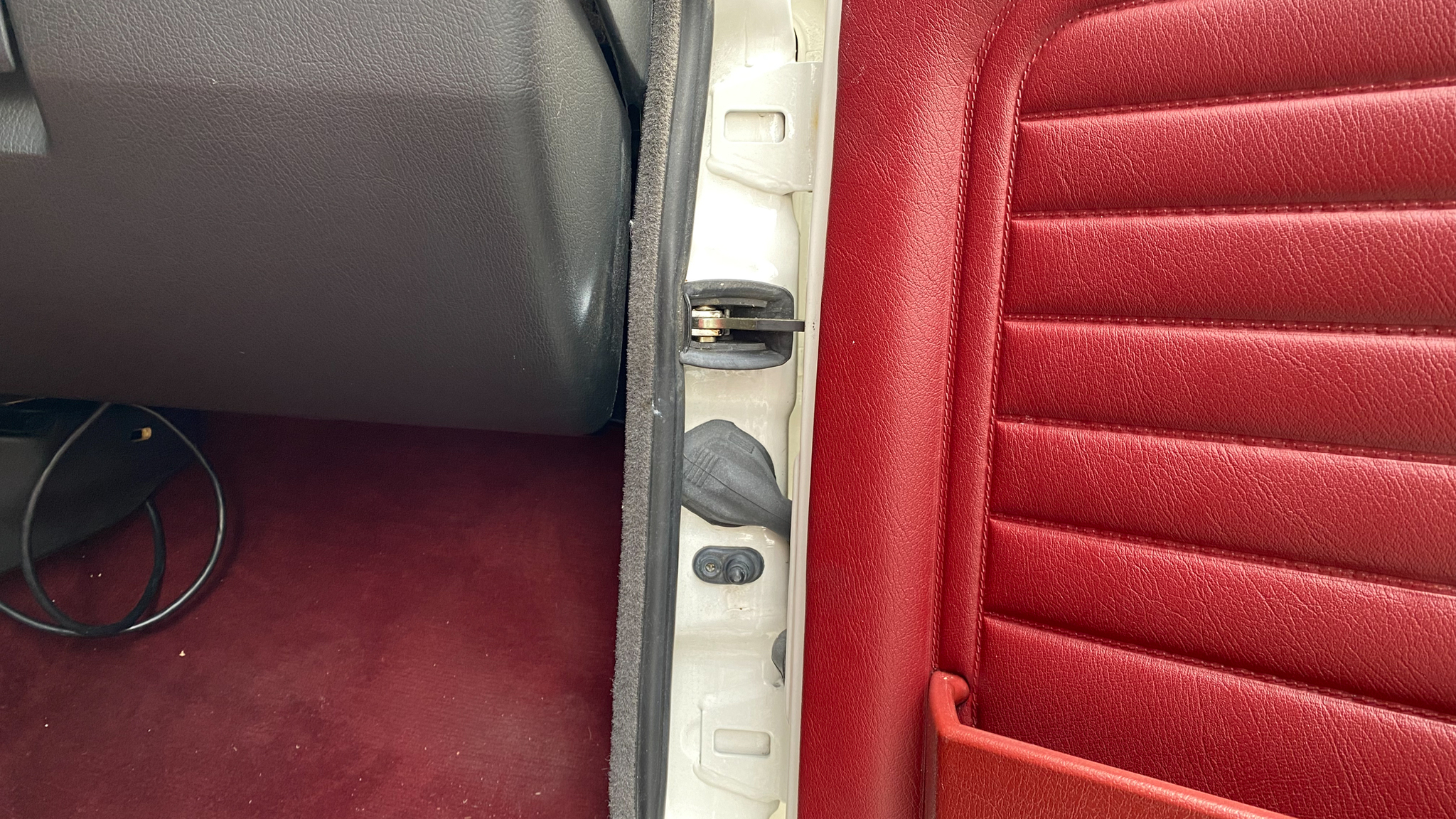 Interiörbild 1990 BMW E30 M3 (29)