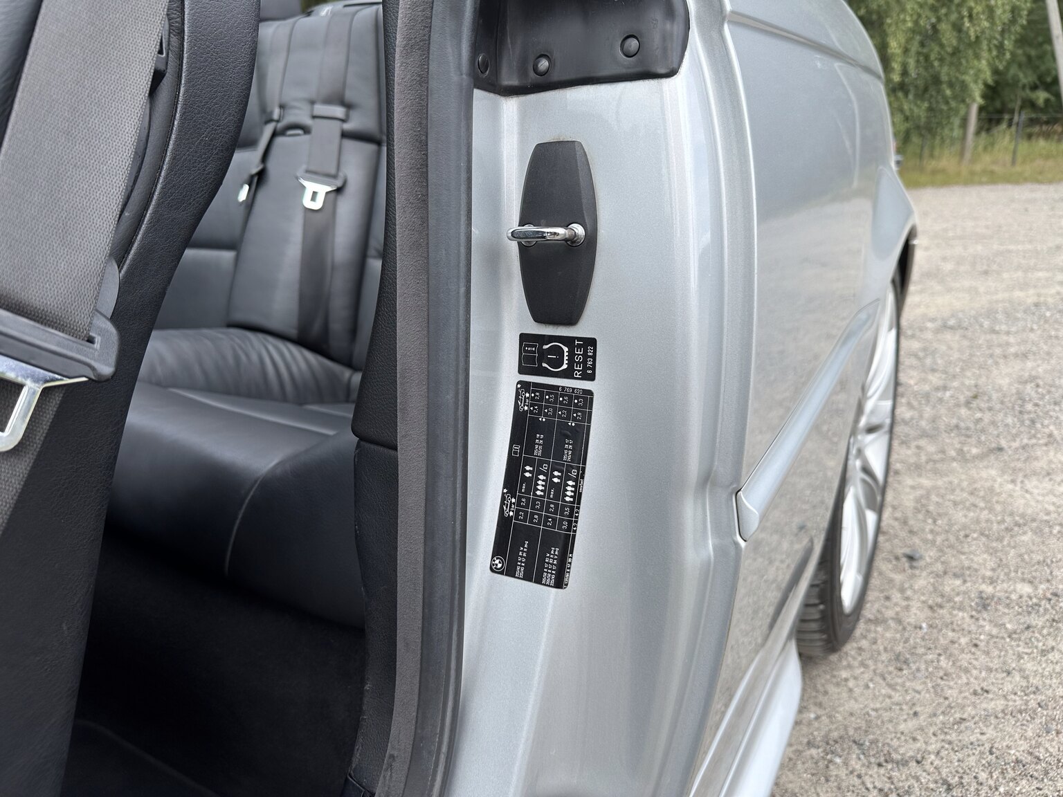 Innenraumfoto von 2005 BMW 330Ci
