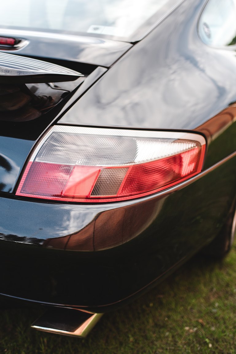 Exterior image of 1998 Porsche 996 Carrera 