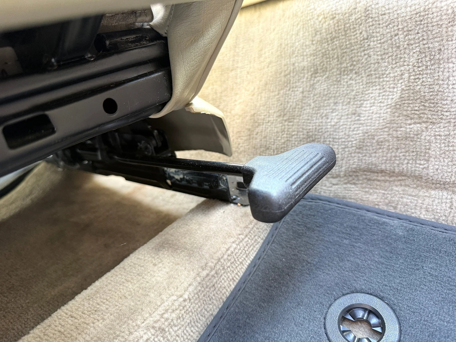 Interior image of 1985 BMW 635 CSiA (E24) (105)