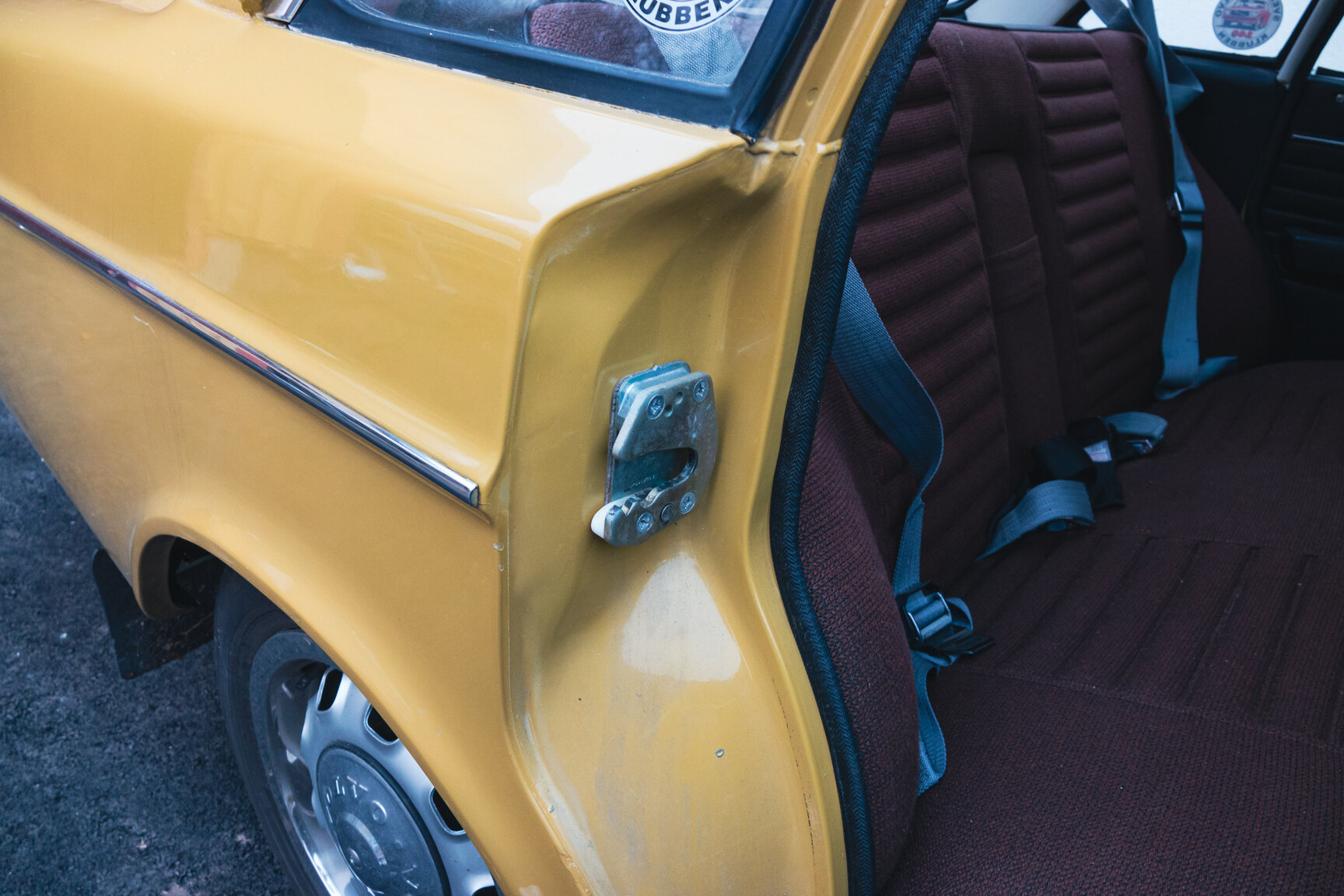 Interiörbild 1971 Volvo 144 2.0 Automat