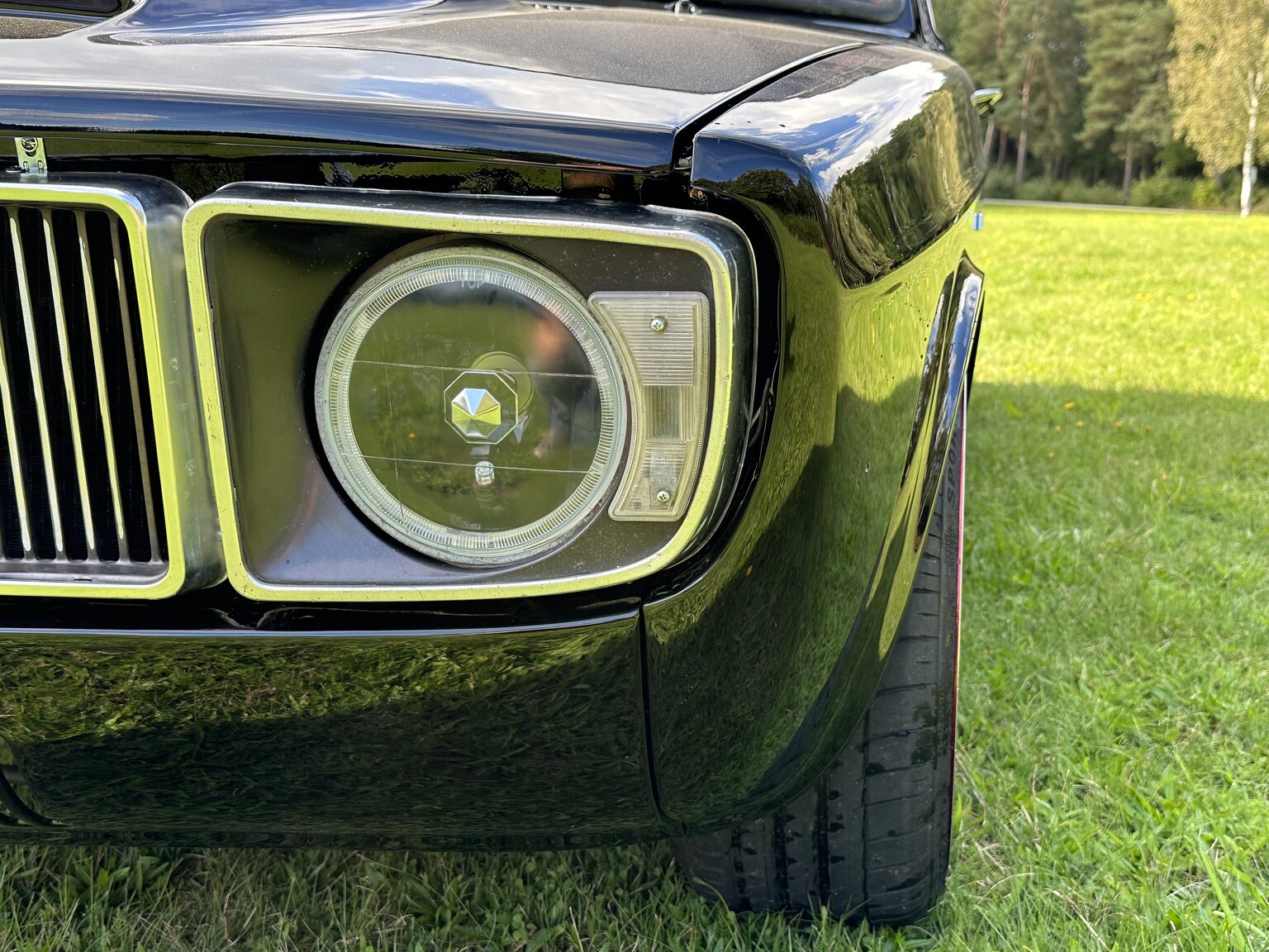 Aussenfoto 1969 Volvo 144 custom